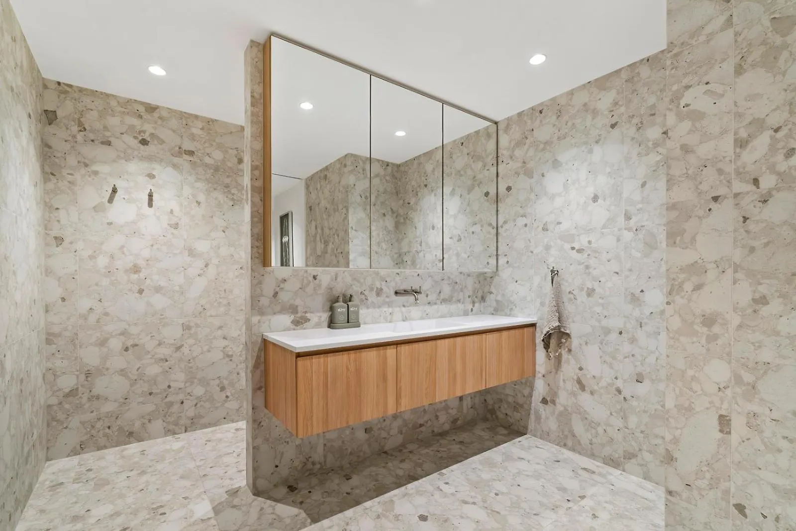 Luxe Condo At Alex Beach Alexandra Headland